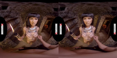 Cosplayer Billie Star sucking and fucking cock in a cave in VR