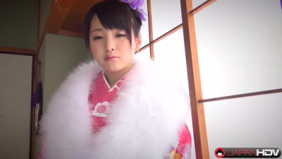 Kimono Lady Tsuna Kimura is a real japanese beauty