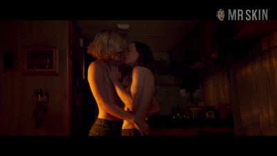 Hot Kate Mara And Ellen Page Show Their Tender Mercies