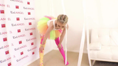 Pretty ballerina Chloe Cherry gets drilled hard by BBC