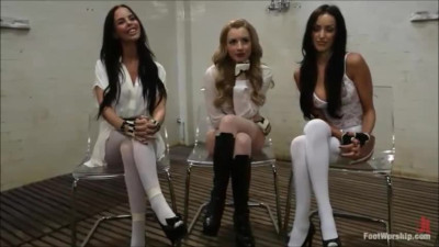 Lexi Belle dips her toes inside Breanne and Brandy