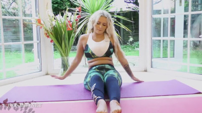 Busty Lycia Sharyl strips while doing some yoga