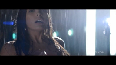 Beautiful Renee Perez masturbates in the rain