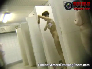 Voyeur camera catching naked ladies showering