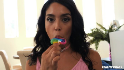 Horny Vanessa Sky wants cock sweet like lollipop