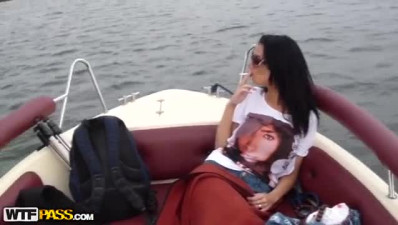 Amateur brunette sucking a cock on a yacht