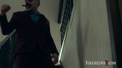 Wild Violet Starr fucking hard at Joker cosplay