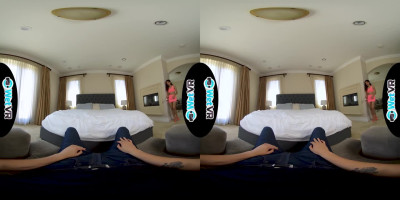 Harmony Wonder receives a warm creampie in VR