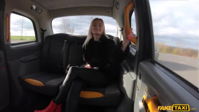 Busty blonde babe Lily Joy gets a ramming in a taxi cab