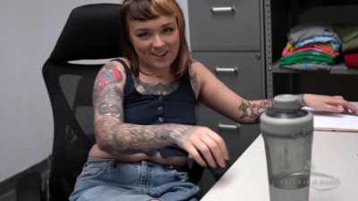 Hairy slut babe Felicia Fisher gets ordered to pee in a cup at the office