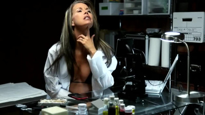 CSI Slut Tabitha Stevens rides a Detectives Pistol