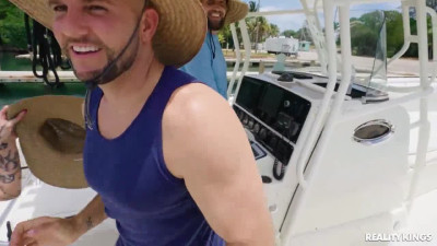 Voluptous tattoed bitch Valerica Steele having wild sex on a boat