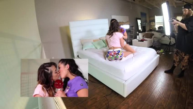 London Keyes and Mia Lelani having hot lesbian sex