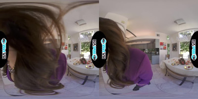 Petite teen Jamie Jett is riding a big cock in VR