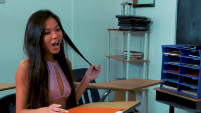 Vina Skyy fucking her professor in the classrom