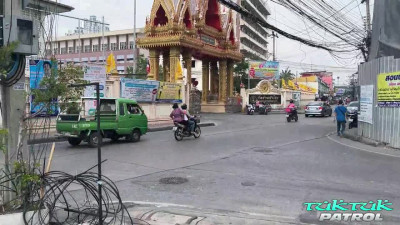 Wet Thai babe takes on Tuk Tuk Patrol's big white cock challenge