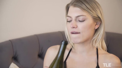 Karen Diaz finishes off the wine and fucks herself with the bottle