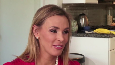 Lovely MILF Tanya Tate licks Kyleigh Ann's fresh pussy