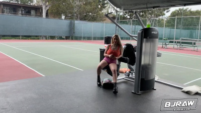 Skylar sucking and fucking workout