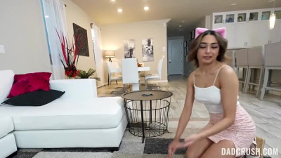 Sexy Vanessa Moon surprises her stepdad by opening her pussy for him